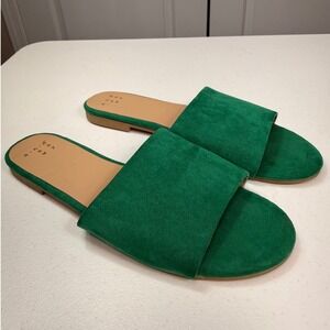 A New Day Green Faux Suede Slide Sandals Minimalist Flat Summer Shoes Size 7